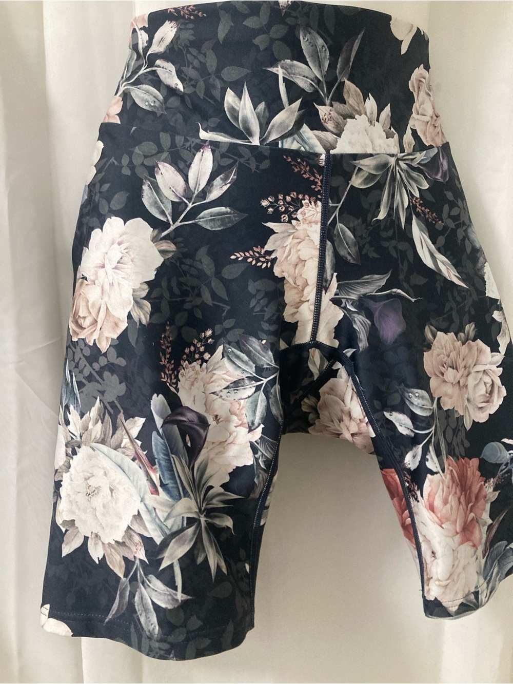 ORAKI Floral Biker Shorts High Waist Activewear Yoga Gym Women’s Small